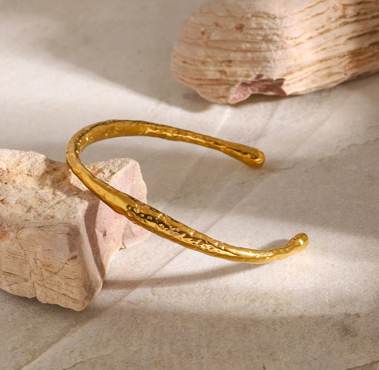 Azur Cuff Bracelet - 18k Gold plated