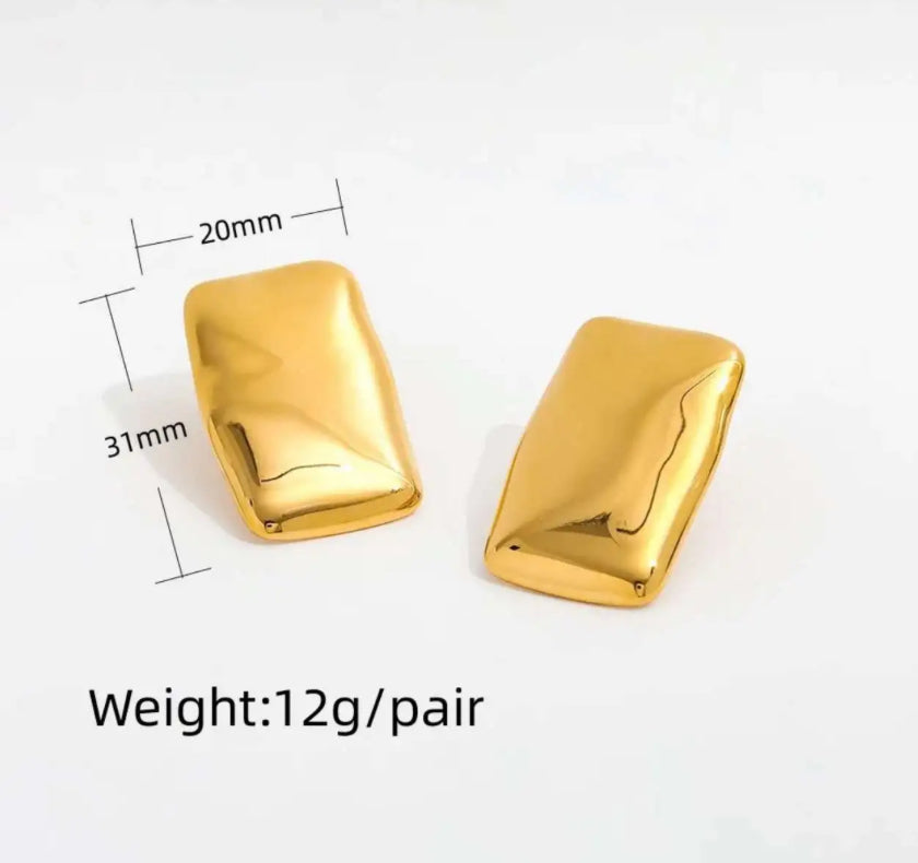 Serene Studs (Gold Bar)