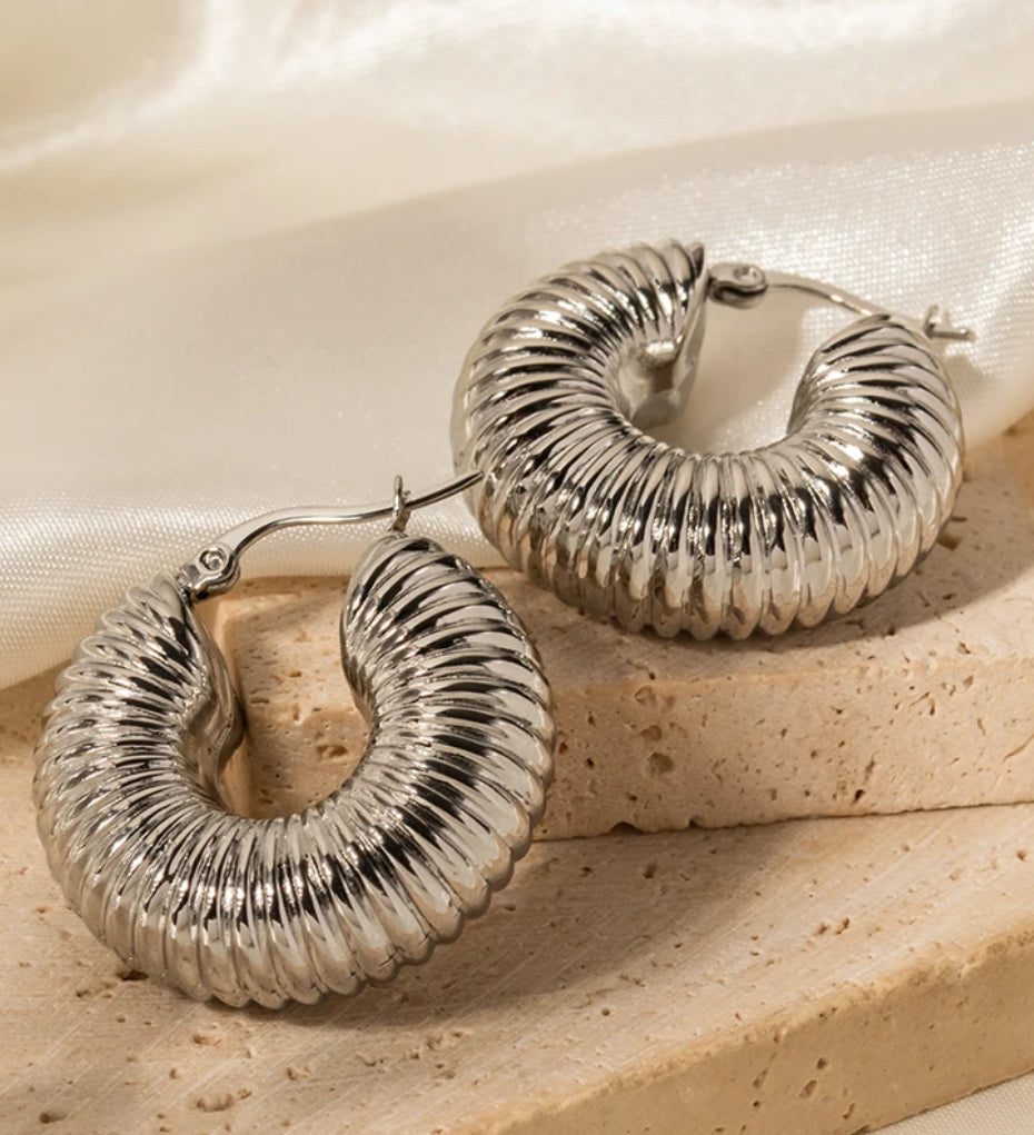 Shell (Silver)