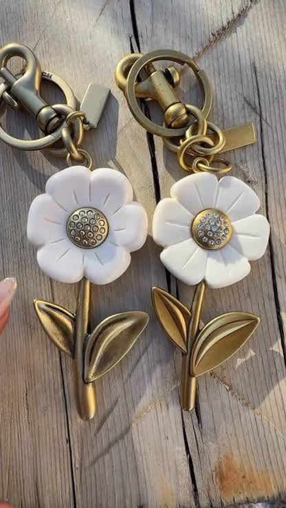 Daisy Bag Charm - Pre order