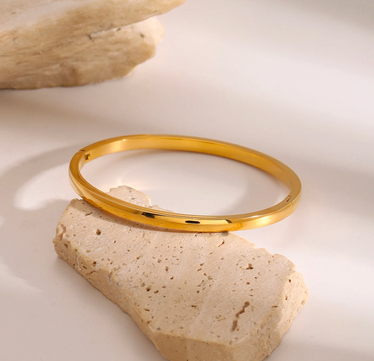 Minimal Bangle - 18k Gold Plated