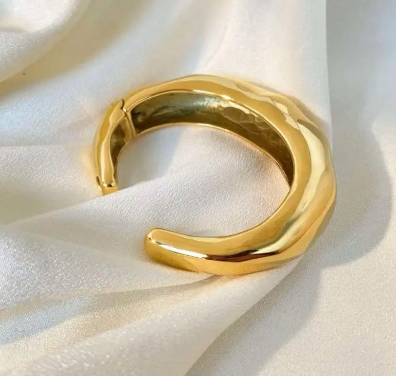 Bold Cuff