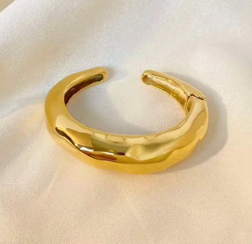Bold Cuff