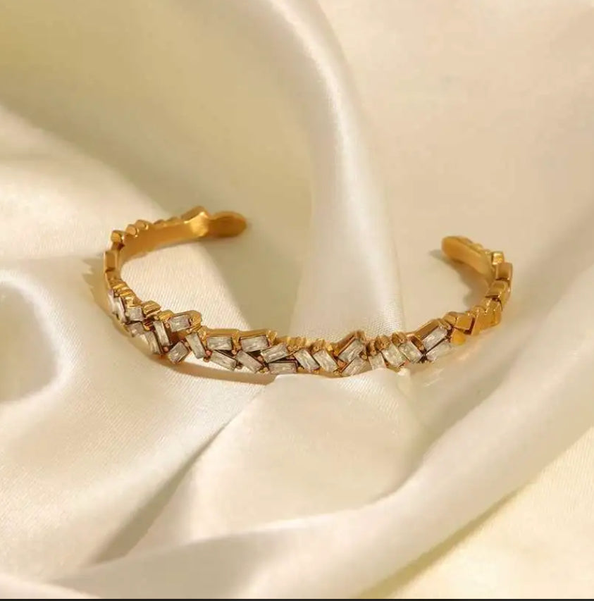 Scarlet Bracelet - 18k Gold Plated