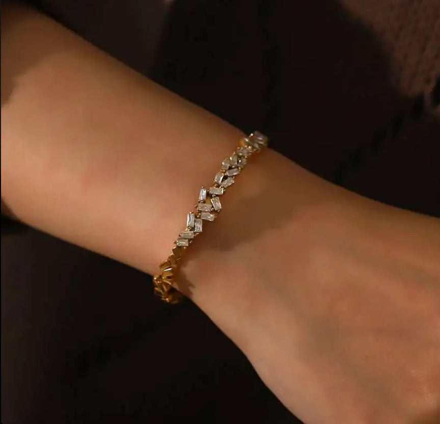 Scarlet Bracelet - 18k Gold Plated