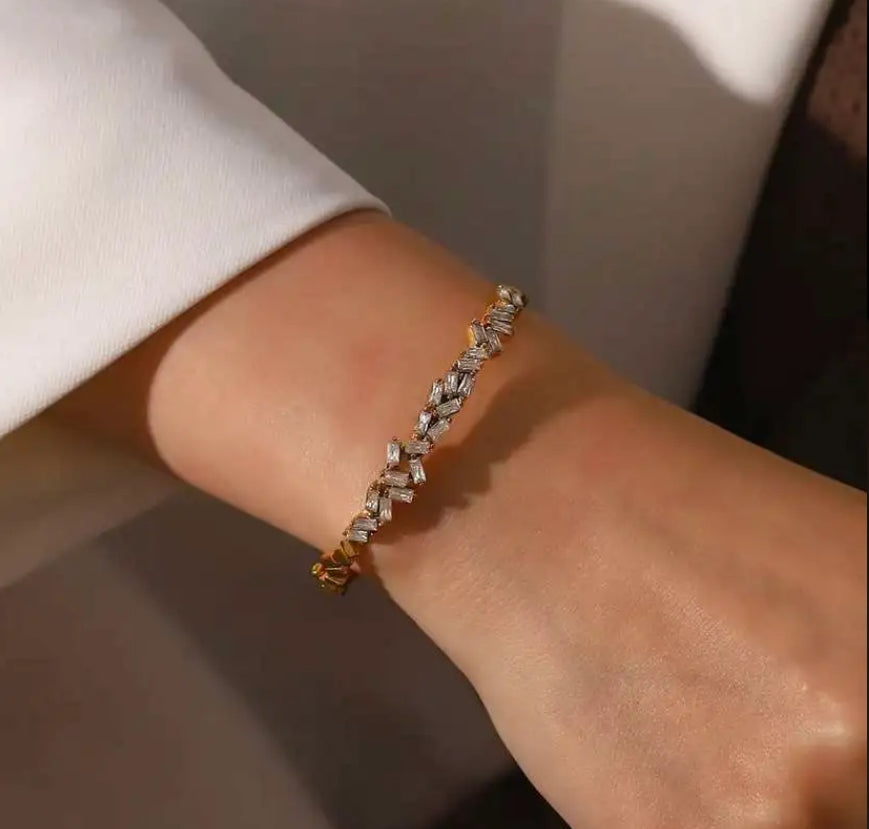 Scarlet Bracelet - 18k Gold Plated