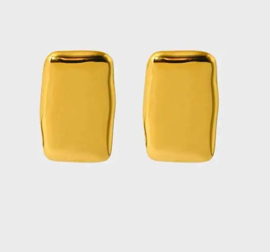 Serene Studs (Gold Bar)