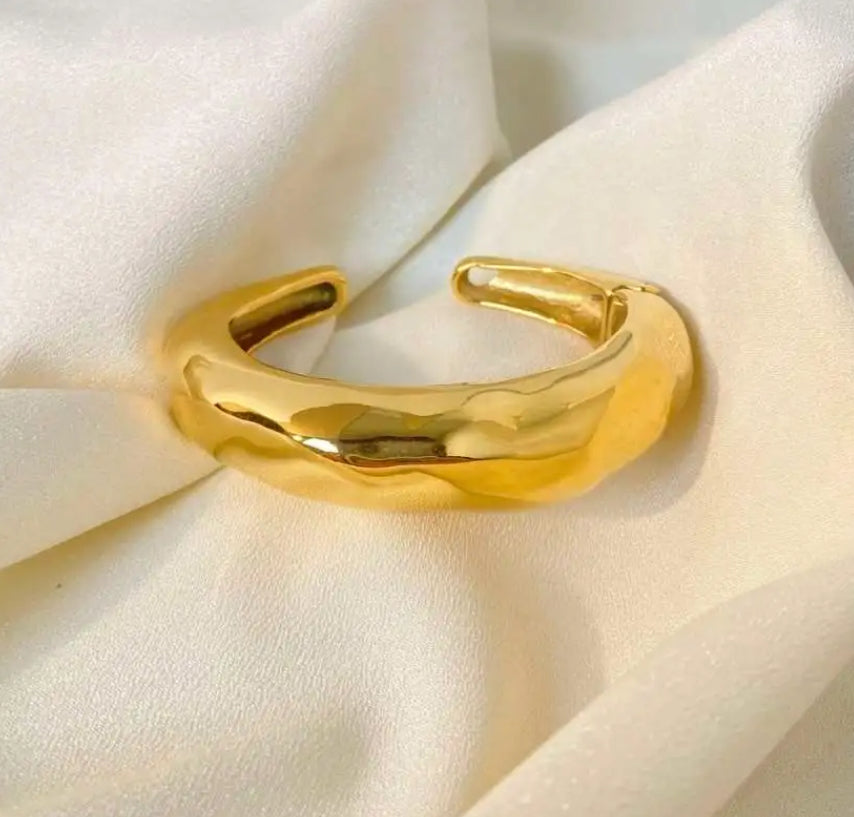 Bold Cuff
