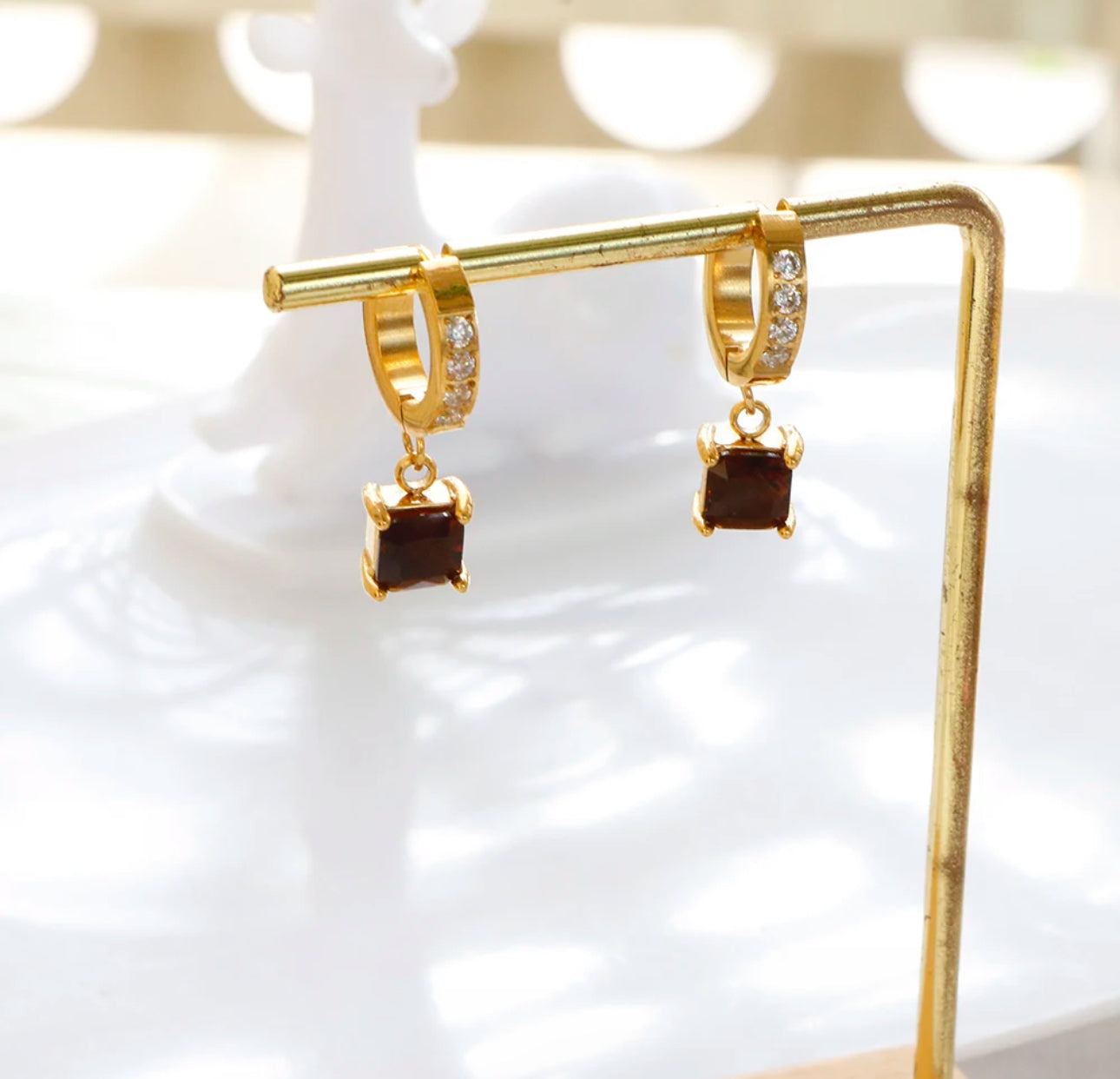 Burgundy Bliss Huggie