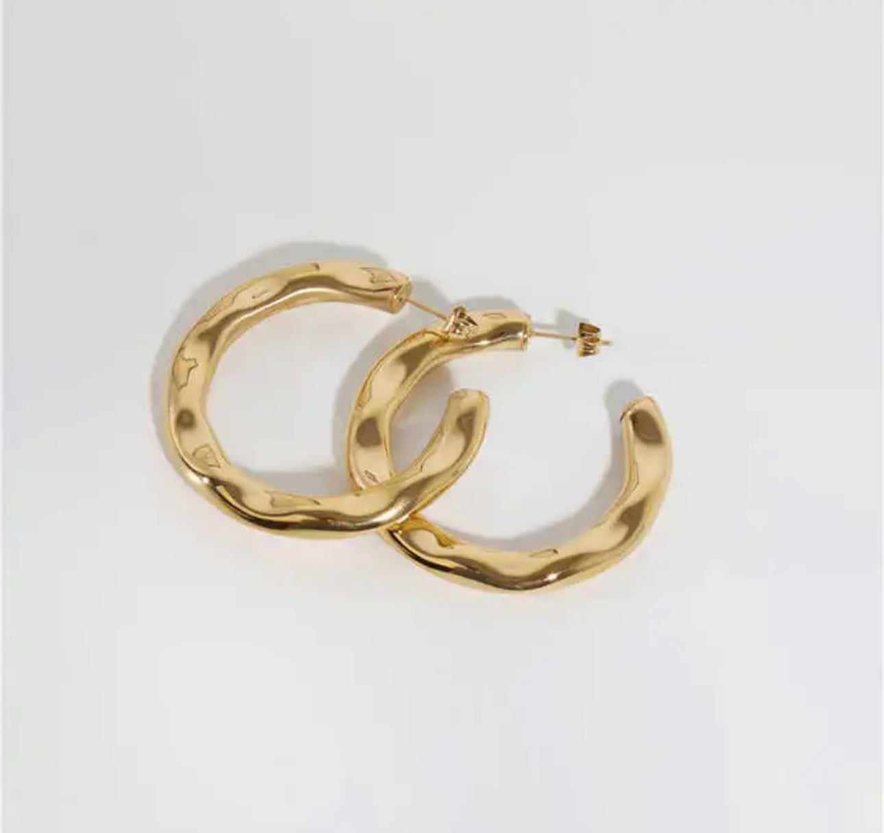 Kyra Hoops