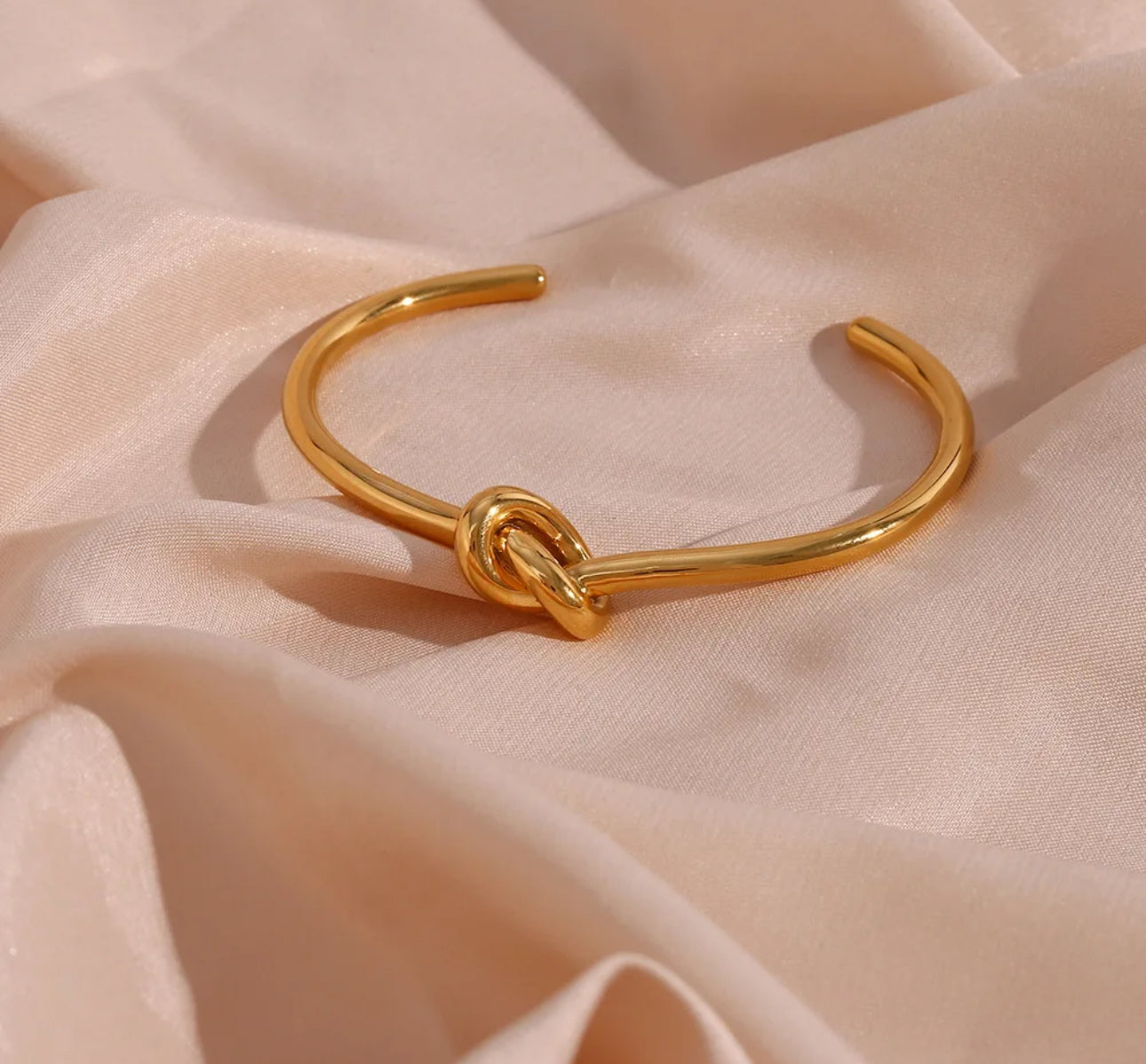 Knot Cuff