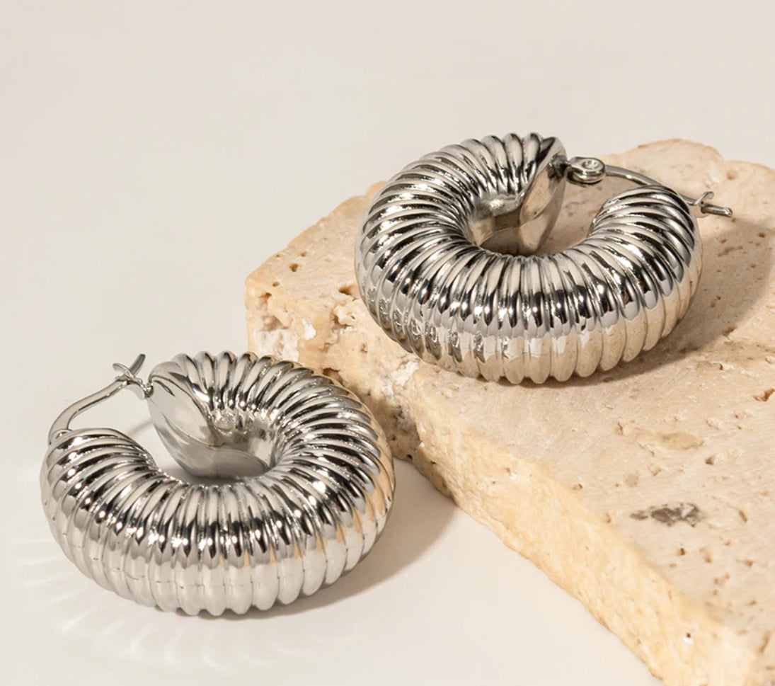Shell (Silver)