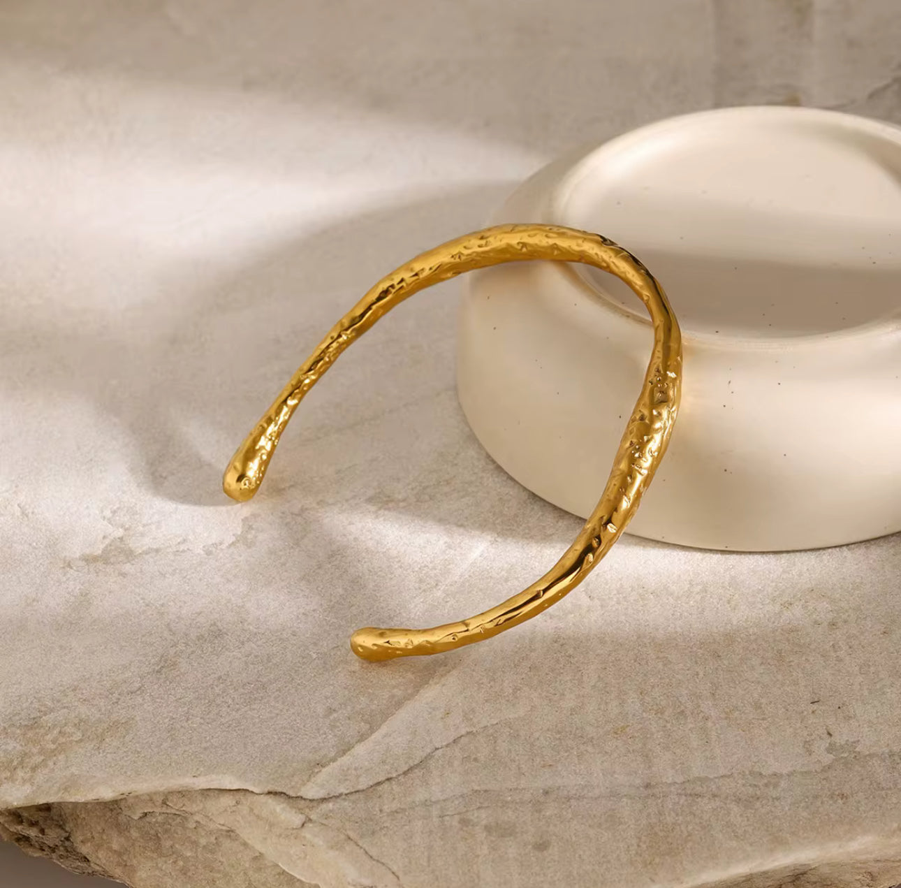 Azur Cuff Bracelet - 18k Gold plated