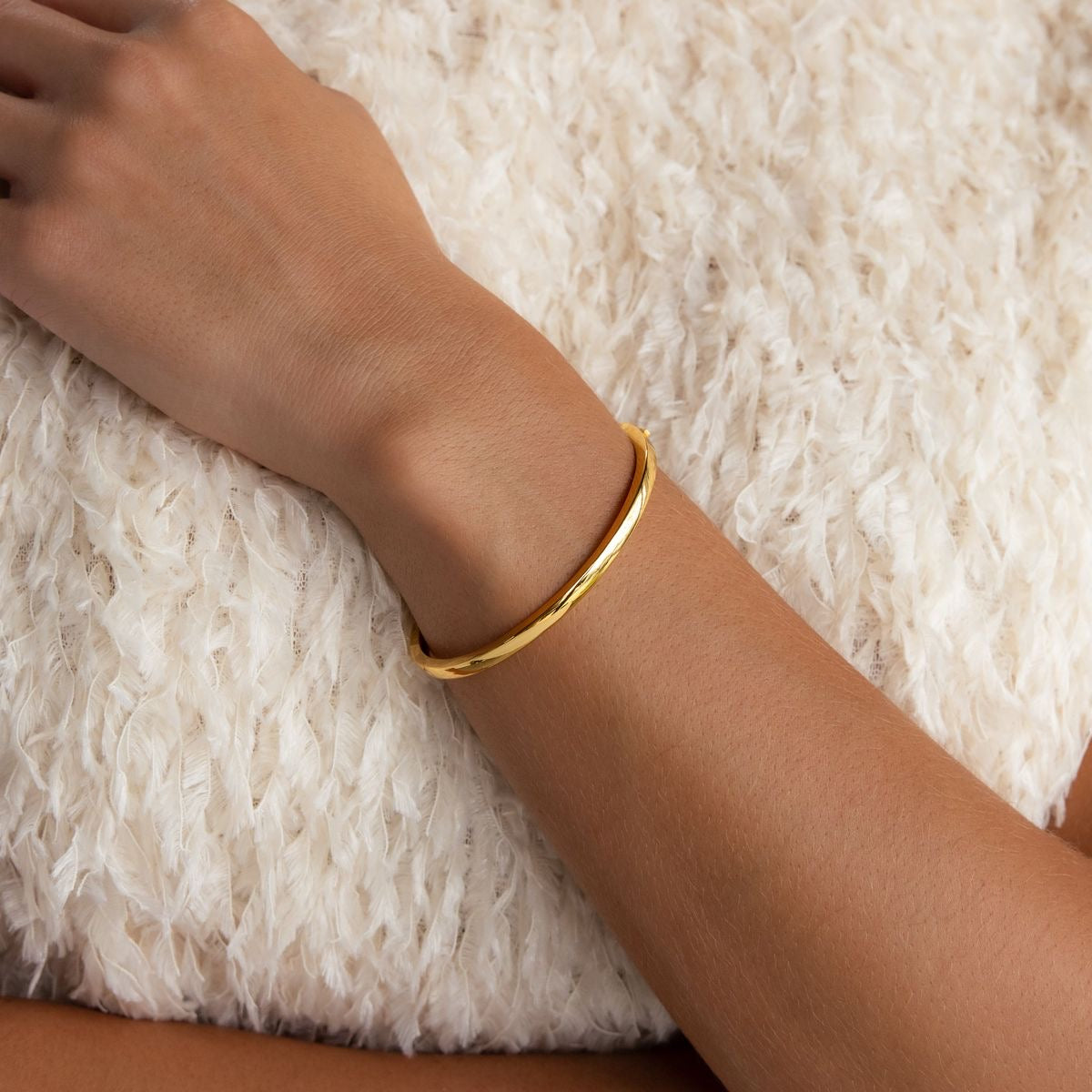 Minimal Bangle - 18k Gold Plated