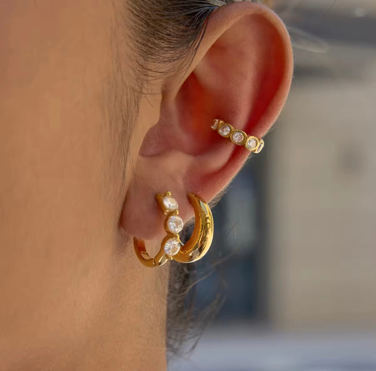 Aura Hoops