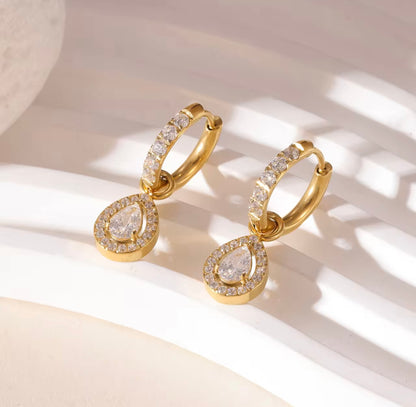 Dew crystal Earring - 18k Gold Plated